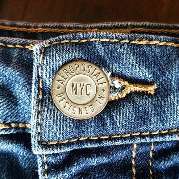 Aeropostale lace detail jean shorts - Picture 6 of 8